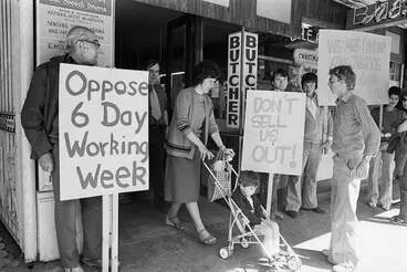 Image: Protest against the six-day week