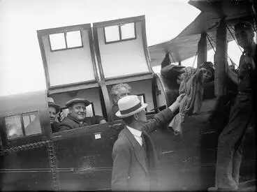Image: Early airmail flight