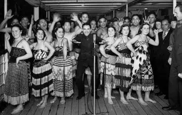 Image: Ngāti Pōneke performers