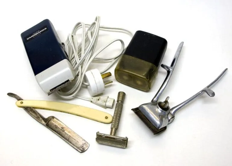 Image: Barbers' equipment