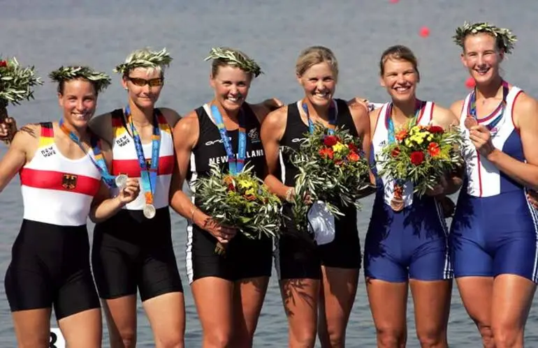 Image: Georgina and Caroline Evers-Swindell with gold medals, 2004