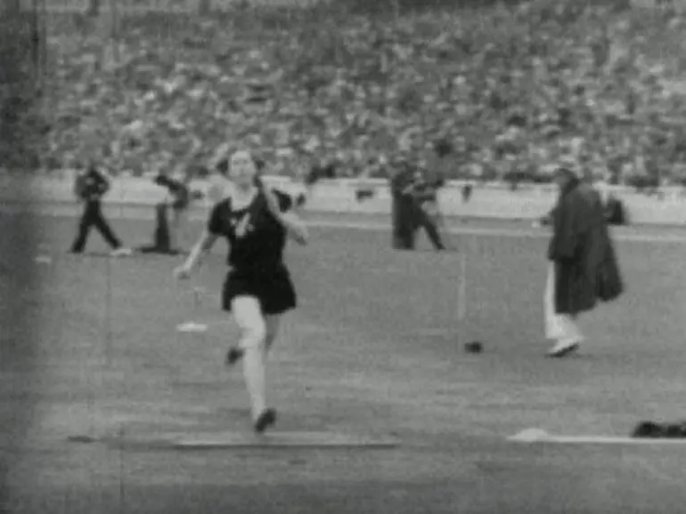 Image: Yvette Williams at the 1950 British Empire Games, Auckland