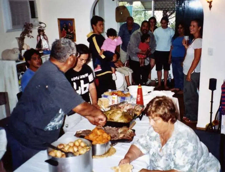 Image: A hāngī at New Year 2003, Coolangatta