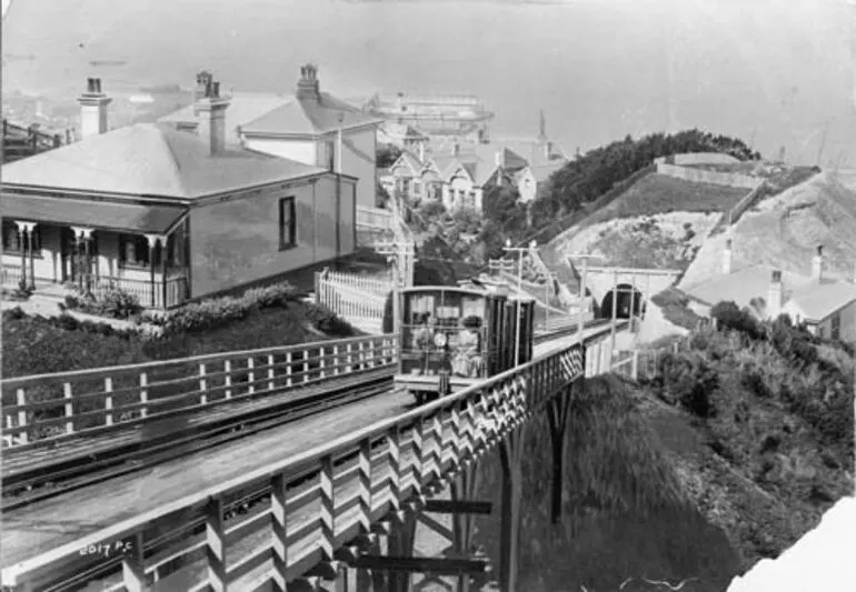 Image: Original cable car