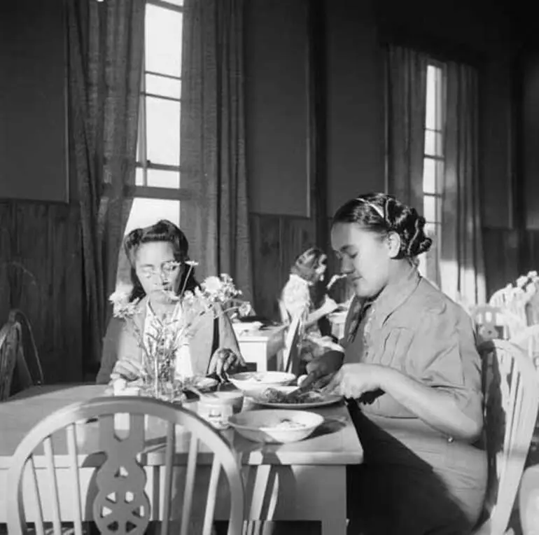 Image: War industry workers