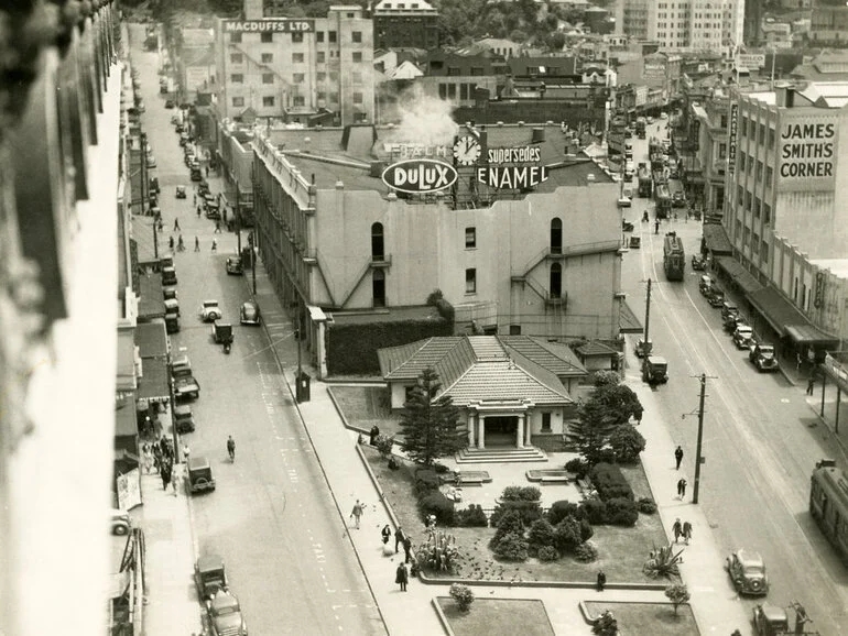 Image: Pigeon Park / Te Aro Park