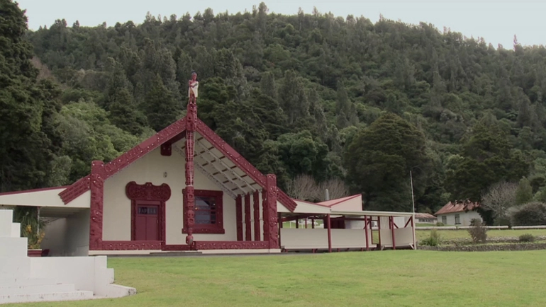 Image: Mo Te Iwi: Carving for the People