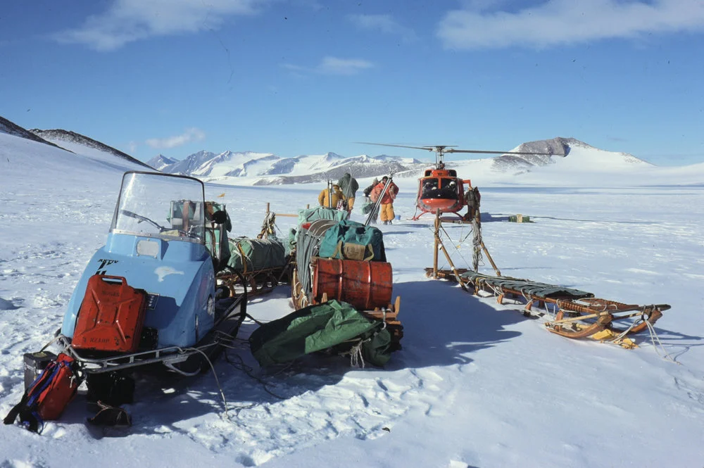 Field Transport at the foot of the Hooker Glacier