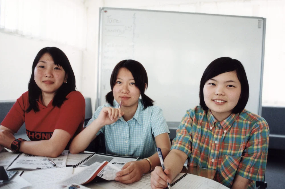 Upper Hutt College students; Japanese students Emi Masuda, Kazuna Shimamoto, Mariko Kawanami.