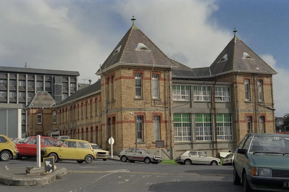 Auckland Hospital Costley ward in Park Road, Grafton, Auckland Record DigitalNZ