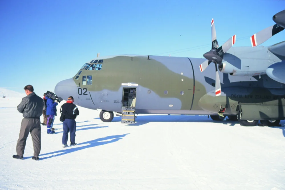 RNZAF C-130 | Record | DigitalNZ