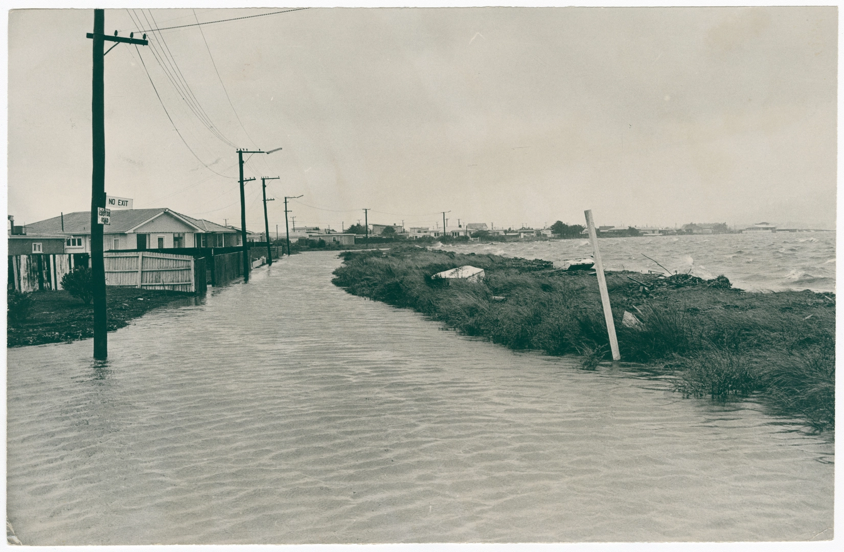 Flooding on Ebbtide Road, South Brighton