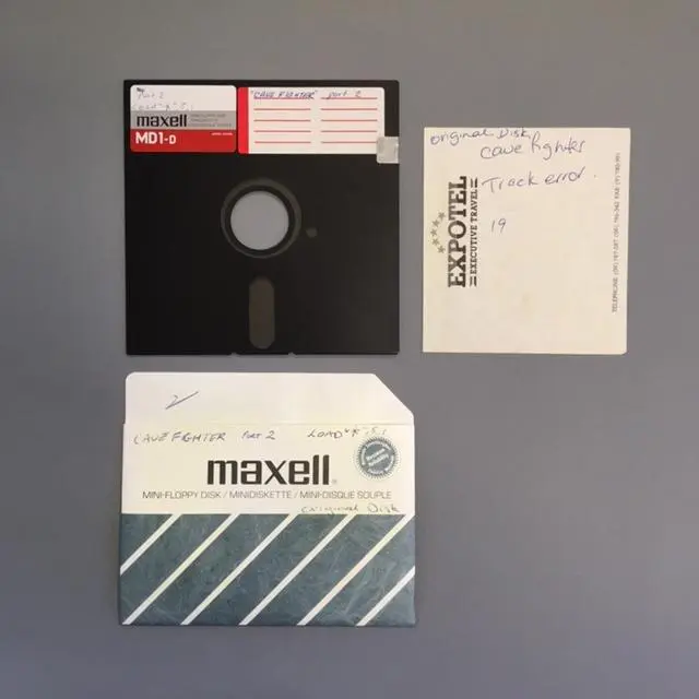 Floppy Disk Game for Commodore 64: "Cave Fighter"