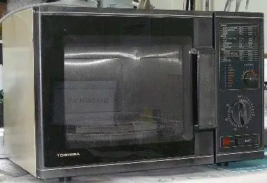 80lb 1985 Toshiba Microwave! For 50$ this thing is super clean and