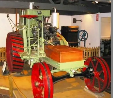 Tractor Saunderson and Gifkins