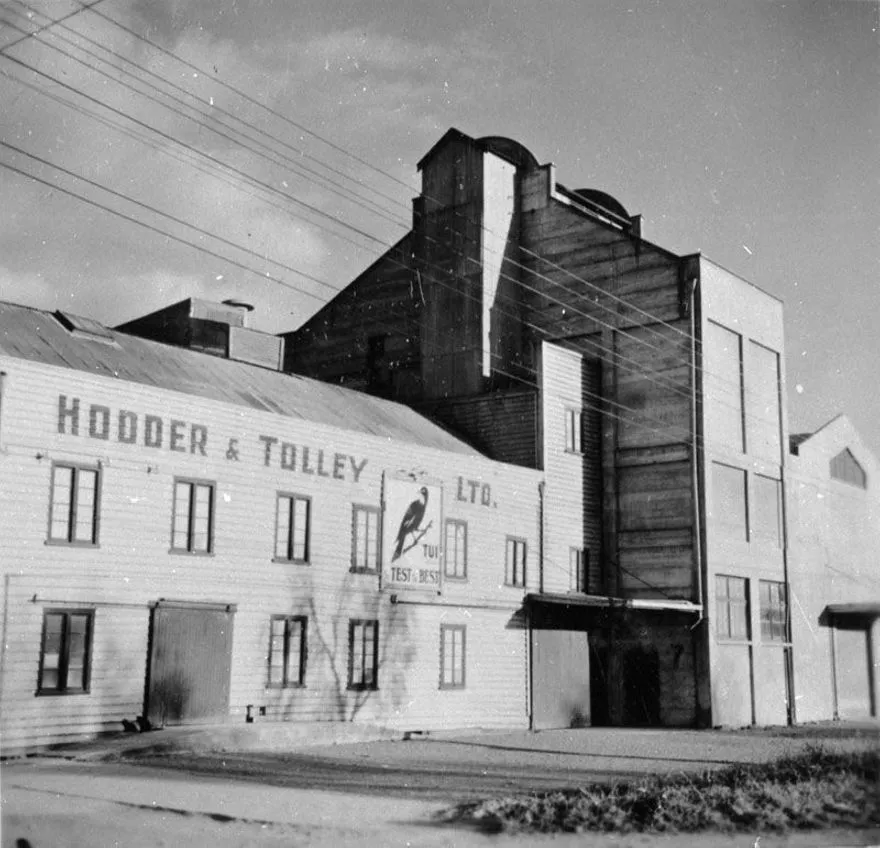 Hodder and Tolley Ltd. | Record | DigitalNZ