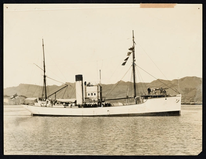 The 'Wakakura I' in the Lyttelton Harbour.