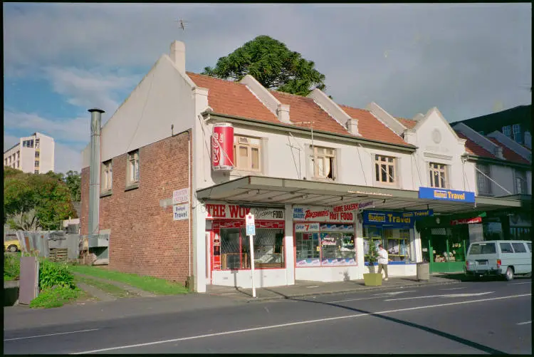 Bentley Buildings, Park Road, Grafton | Record | DigitalNZ