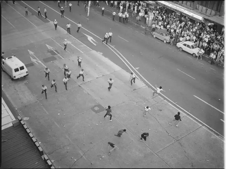Queen Street Riot, Auckland Central, 1984 | Record | DigitalNZ