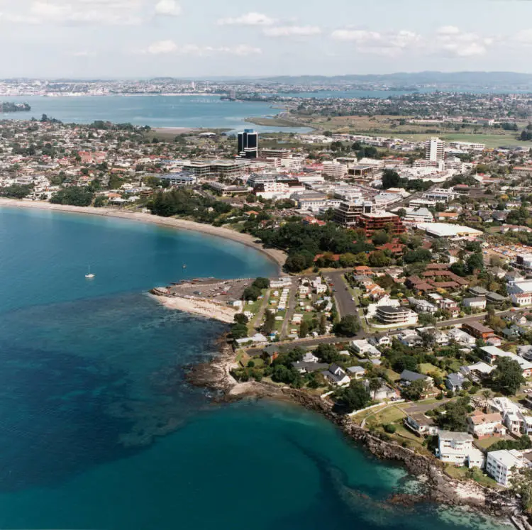 Aerial view of Takapuna. | Record | DigitalNZ