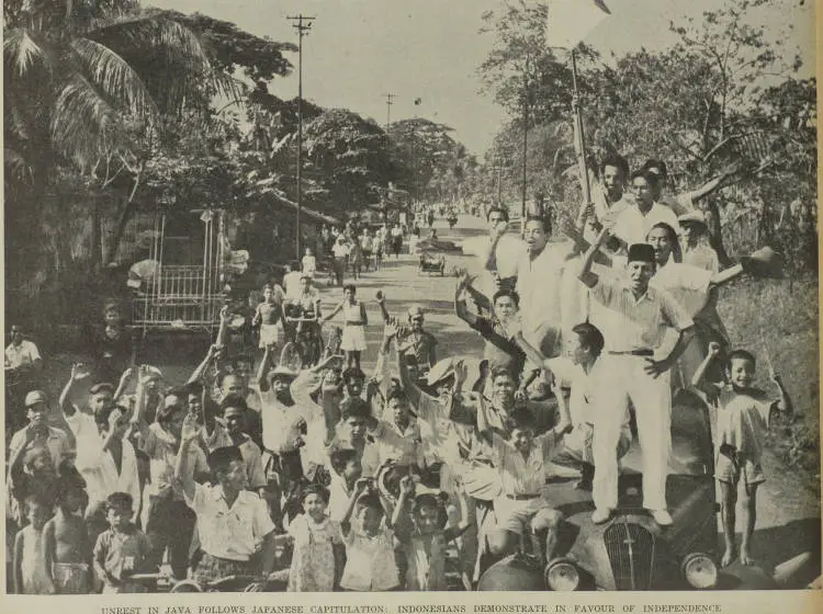 Unrest in Java follows Japanese capitulation: Indonesians demonstrate in favour of independence