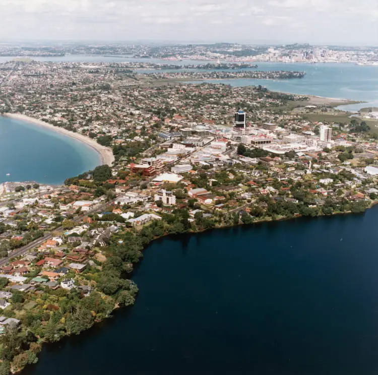 Aerial view of Takapuna. | Record | DigitalNZ