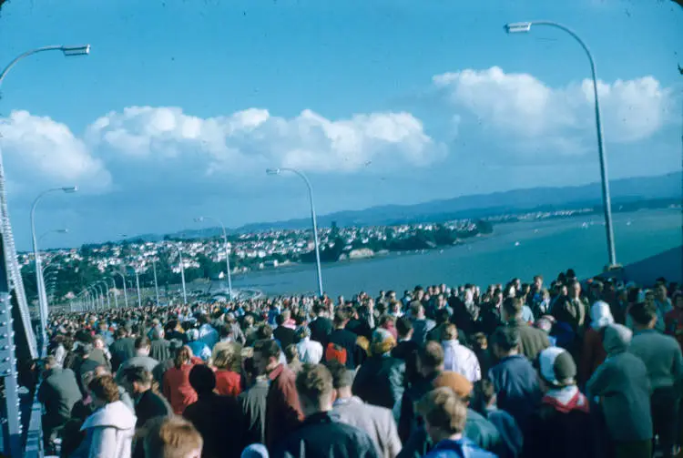 Public walk across the Auckland Harbour Bridge a week before official opening, 1959