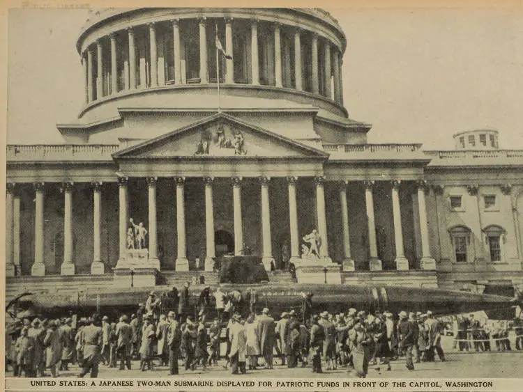 United States: a Japanese two-man submarine displayed for patriotic funds in front of the Capitol, Washington D.C.