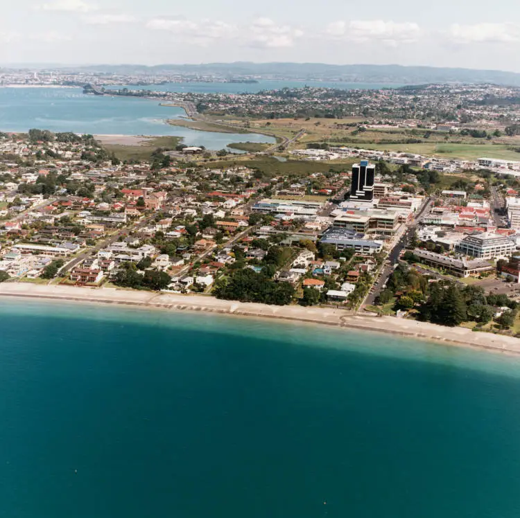 Aerial view of Takapuna. | Record | DigitalNZ