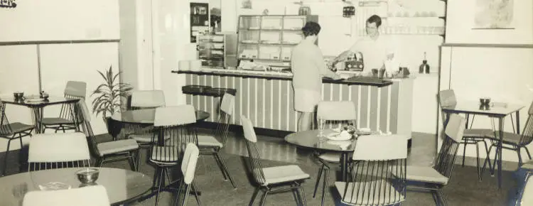 New coffee lounge, Ōtāhuhu, 1969