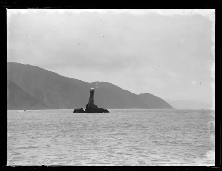 Karori Rock Lighthouse, Cook Strait, 1932