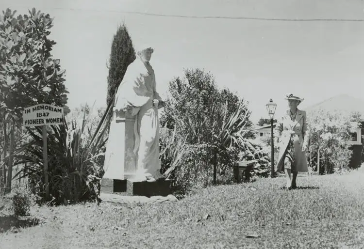 'In memoriam pioneer women', Garden of Memories, Howick, 1948