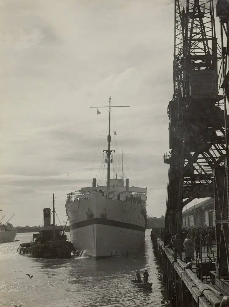 Troopship, Auckland harbour, 1940s