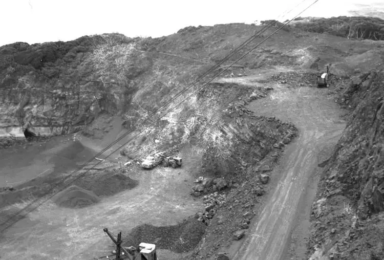 Rock quarry at Muriwai. Record DigitalNZ