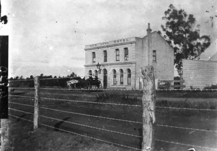new-lynn-hotel-record-digitalnz