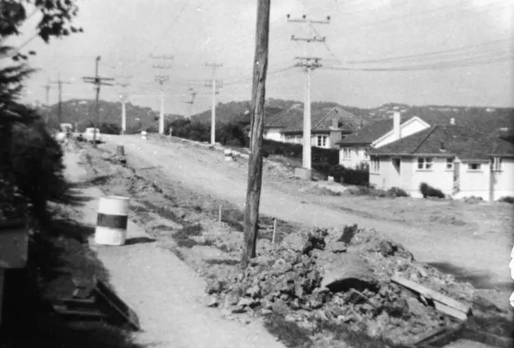 captain-scott-road-reforming-glen-eden-record-digitalnz