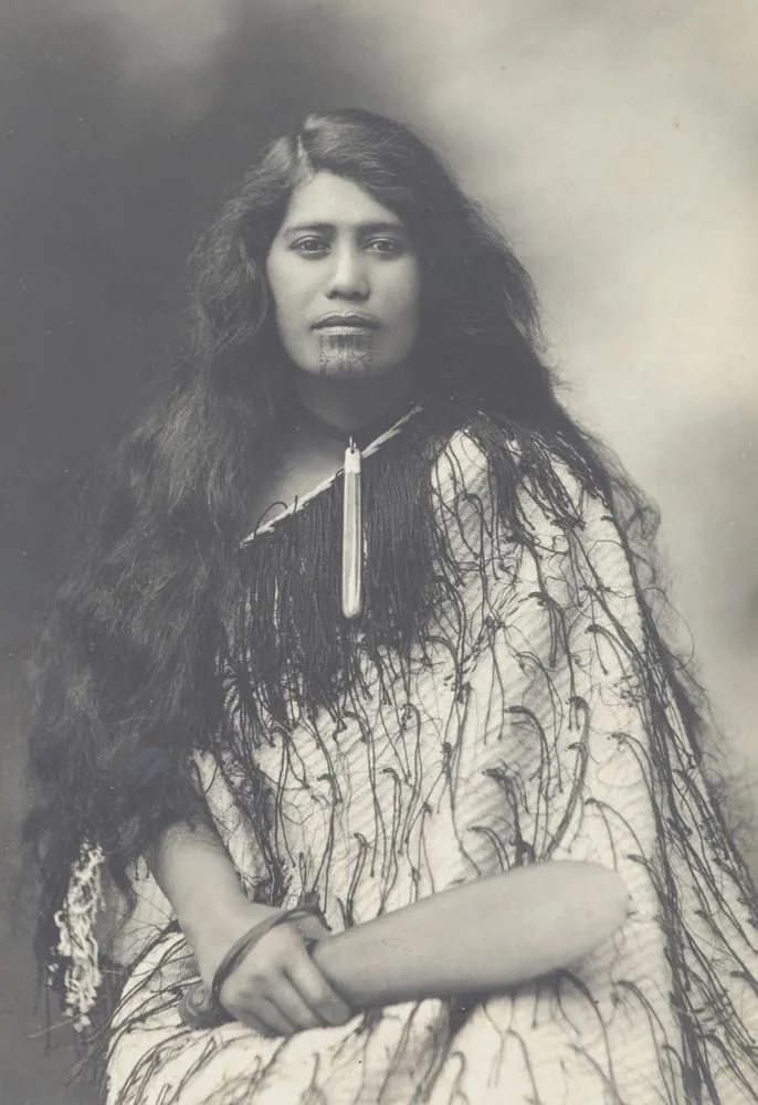 Portrait of a Maori woman | Record | DigitalNZ