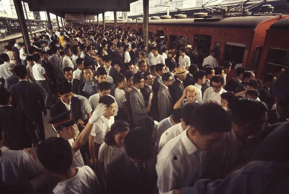 Japan Series: Japan-Tokyo subway crowds