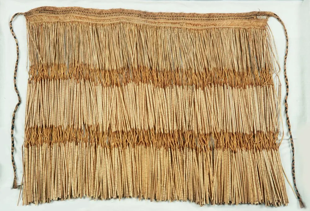 Piupiu (skirt) | Record | DigitalNZ