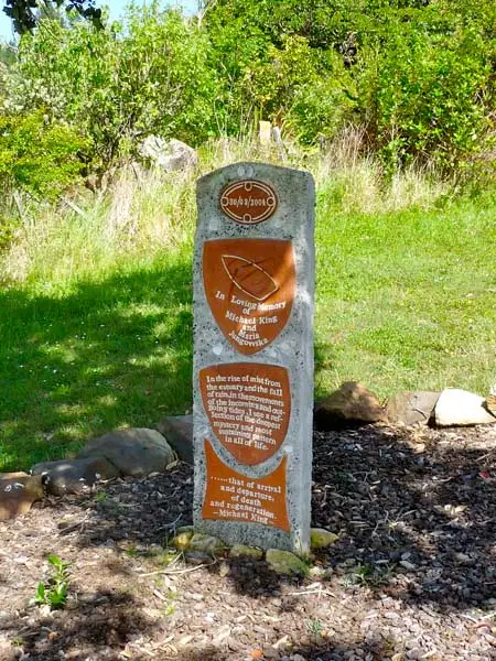 Coromandel artists: Barry Brickell memorial to Michael King