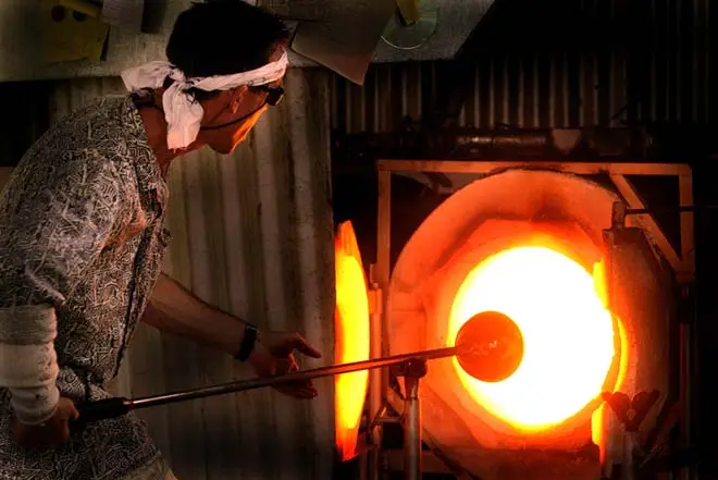 Glass-blowing workshop, Rotorua