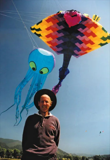 Peter Lynn, kite maker