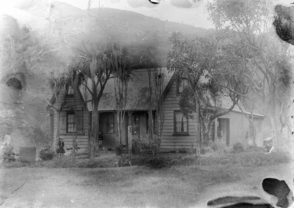 Cottage in the Vicinity of Upper Hutt; ca 1900 | Record | DigitalNZ