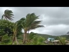 Raw footage: Cyclone Winston closes in on Fiji