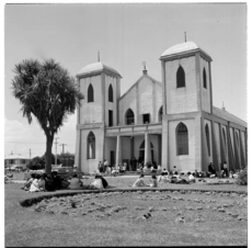 Ratana Pa - service in the temple