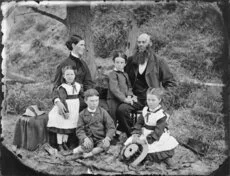 Unidentified colonial family
