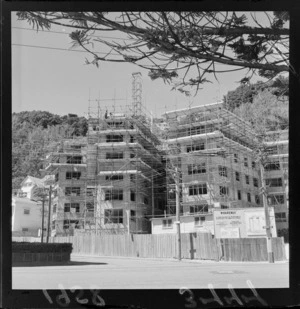 Construction of flats at Oriental Bay, Wellington