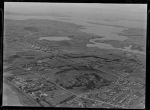 Tamaki from the Otahuhu end, Auckland, with Panmure Basin in the background