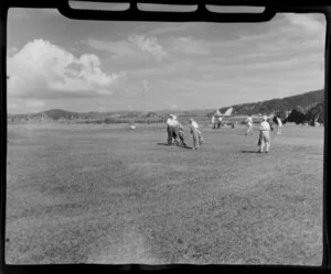 Golfers at Waitangi Golf Links, Bay of Islands