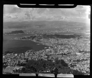 Wellington City, showing the harbour